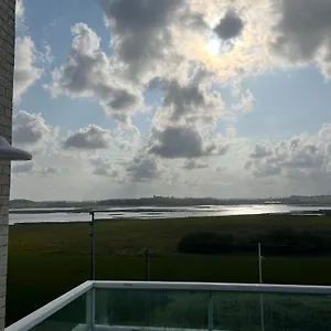 na-mare-flat-em.portodegalinhashotels.com/