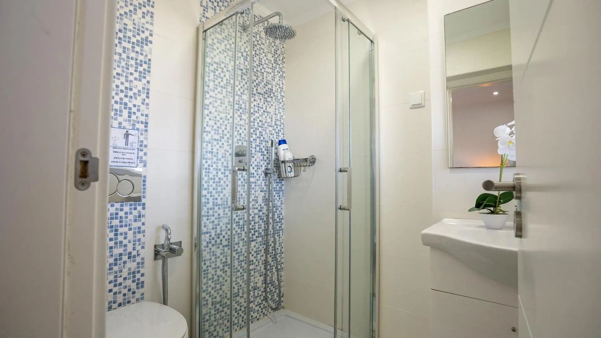 Apartment Airport Room Lisbon